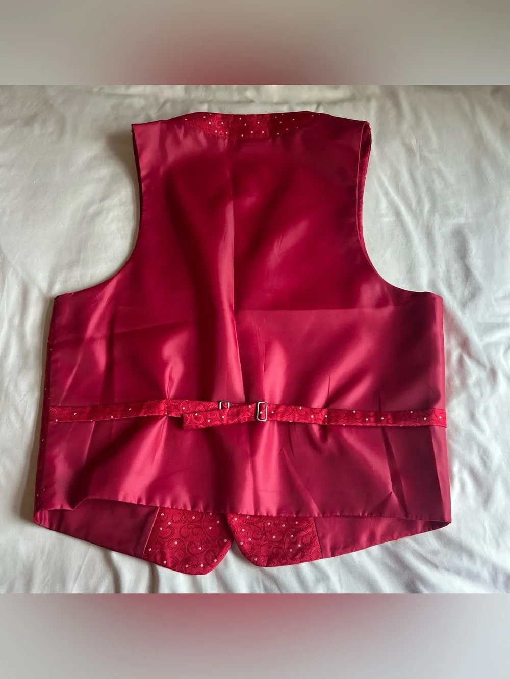 Daniel Ellissa Red Paisley Vest – Size Small